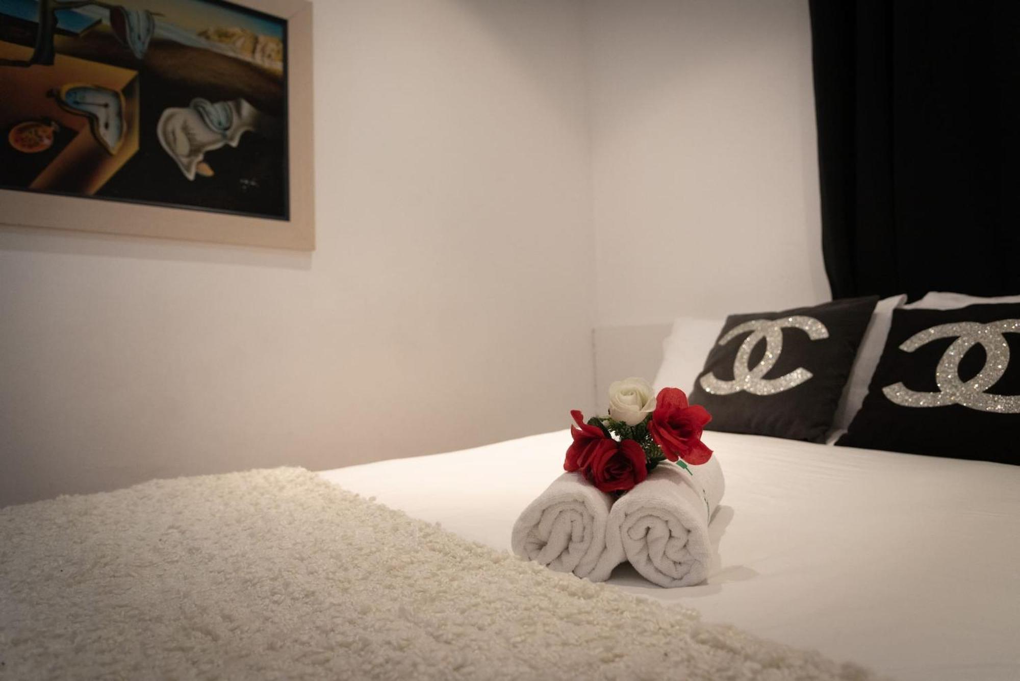 Apartamentos Day Madrid San Antonio Centro Gran Via Sol Malasana Zewnętrze zdjęcie