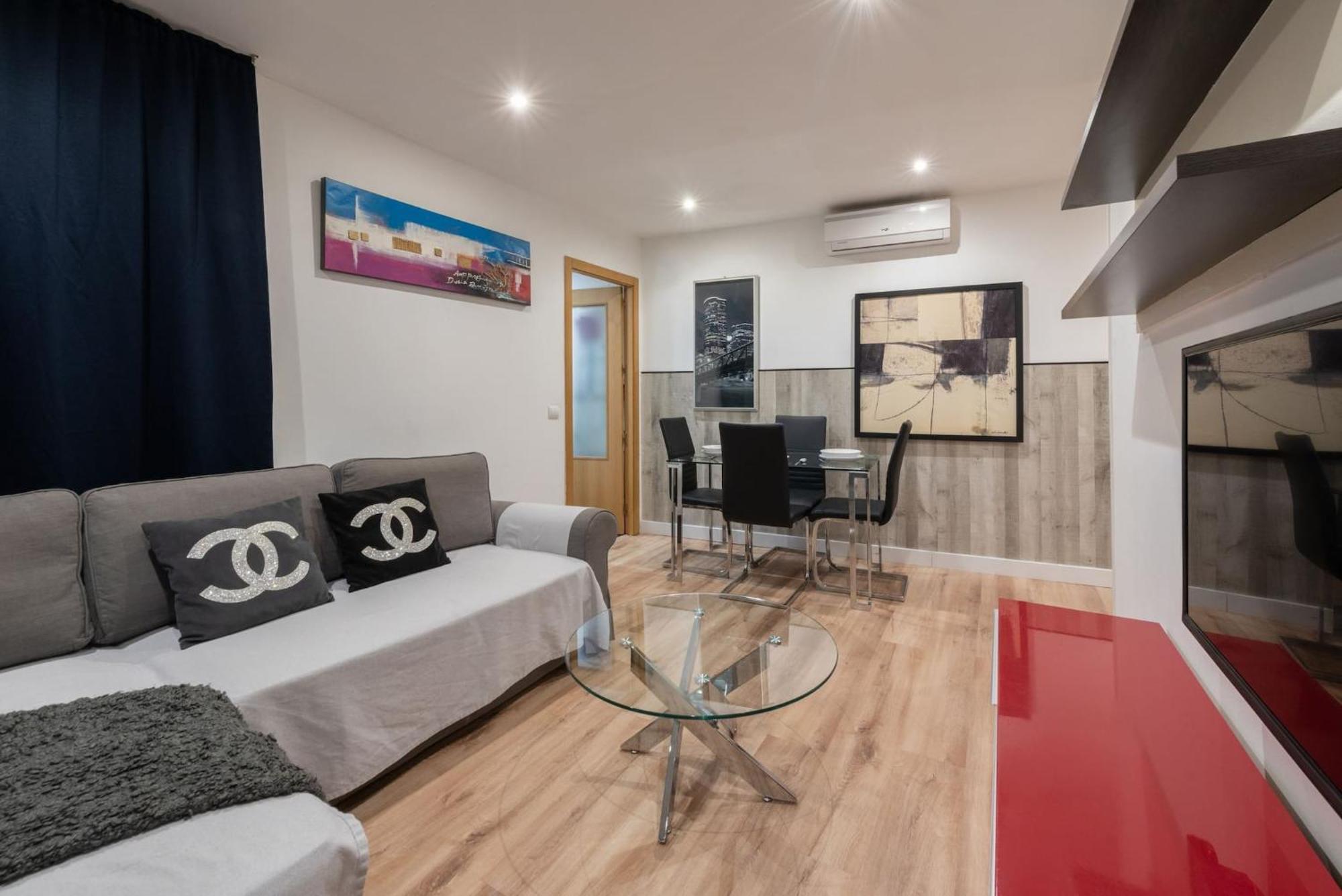 Apartamentos Day Madrid San Antonio Centro Gran Via Sol Malasana Zewnętrze zdjęcie