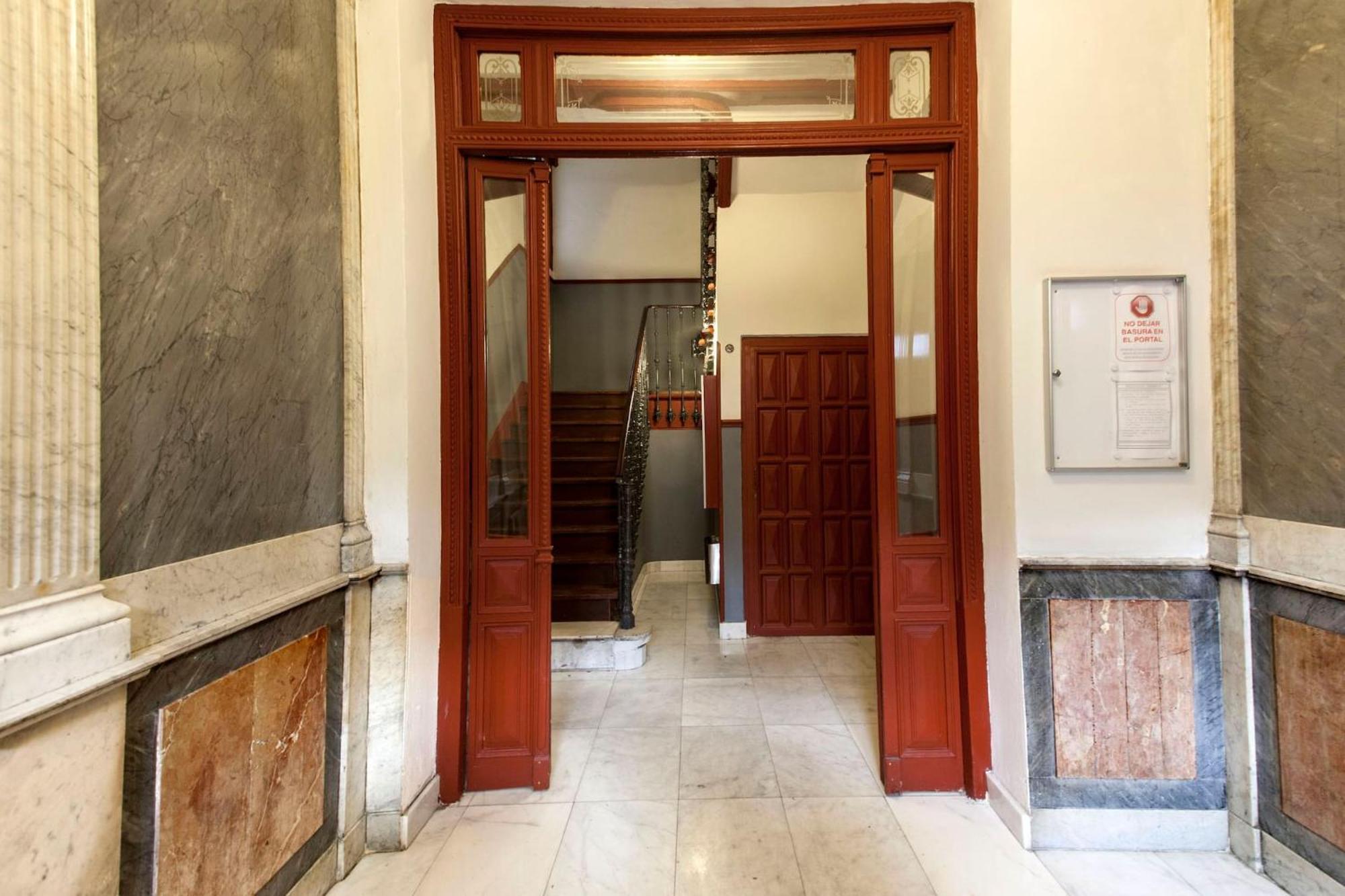 Apartamentos Day Madrid San Antonio Centro Gran Via Sol Malasana Zewnętrze zdjęcie