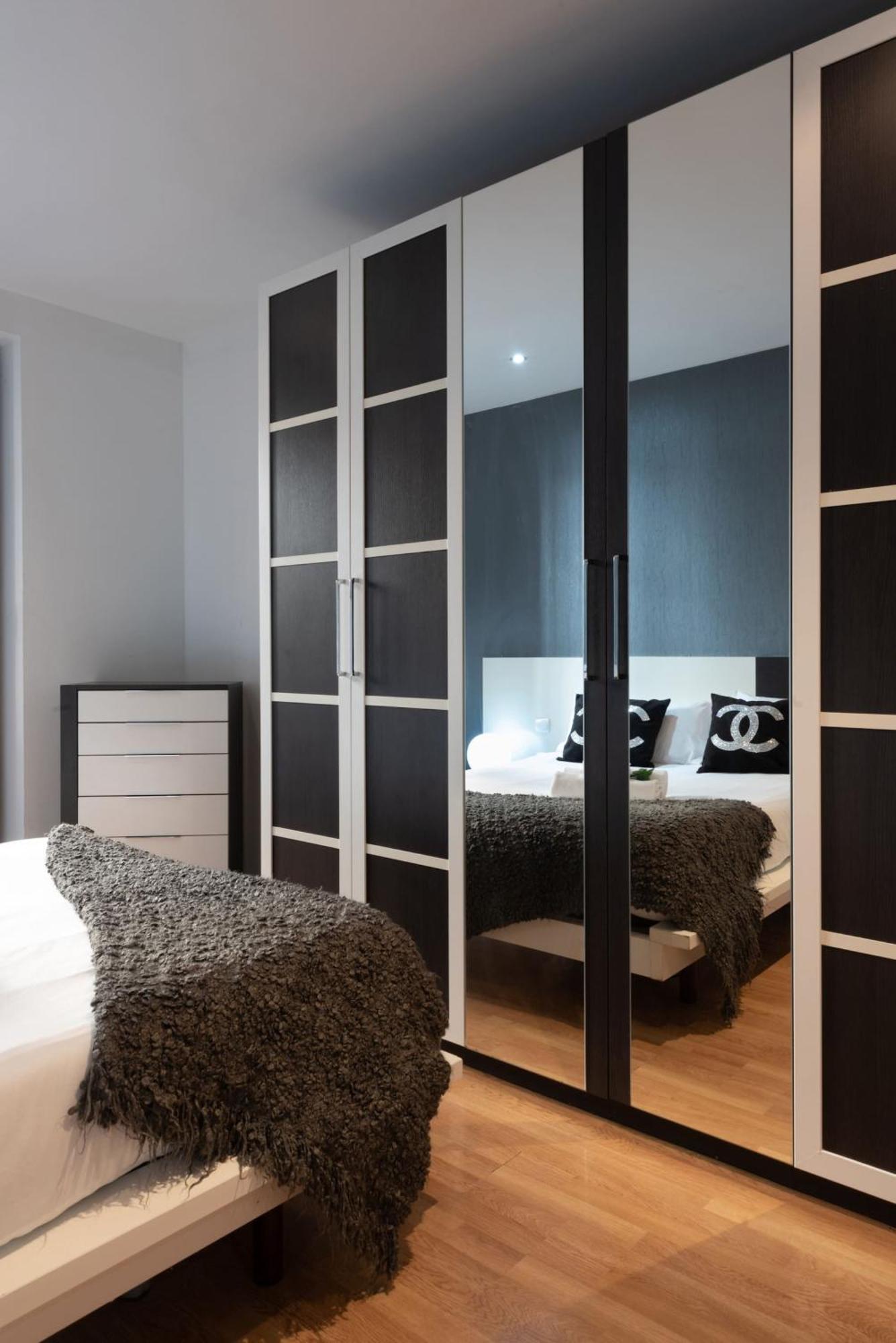 Apartamentos Day Madrid San Antonio Centro Gran Via Sol Malasana Zewnętrze zdjęcie