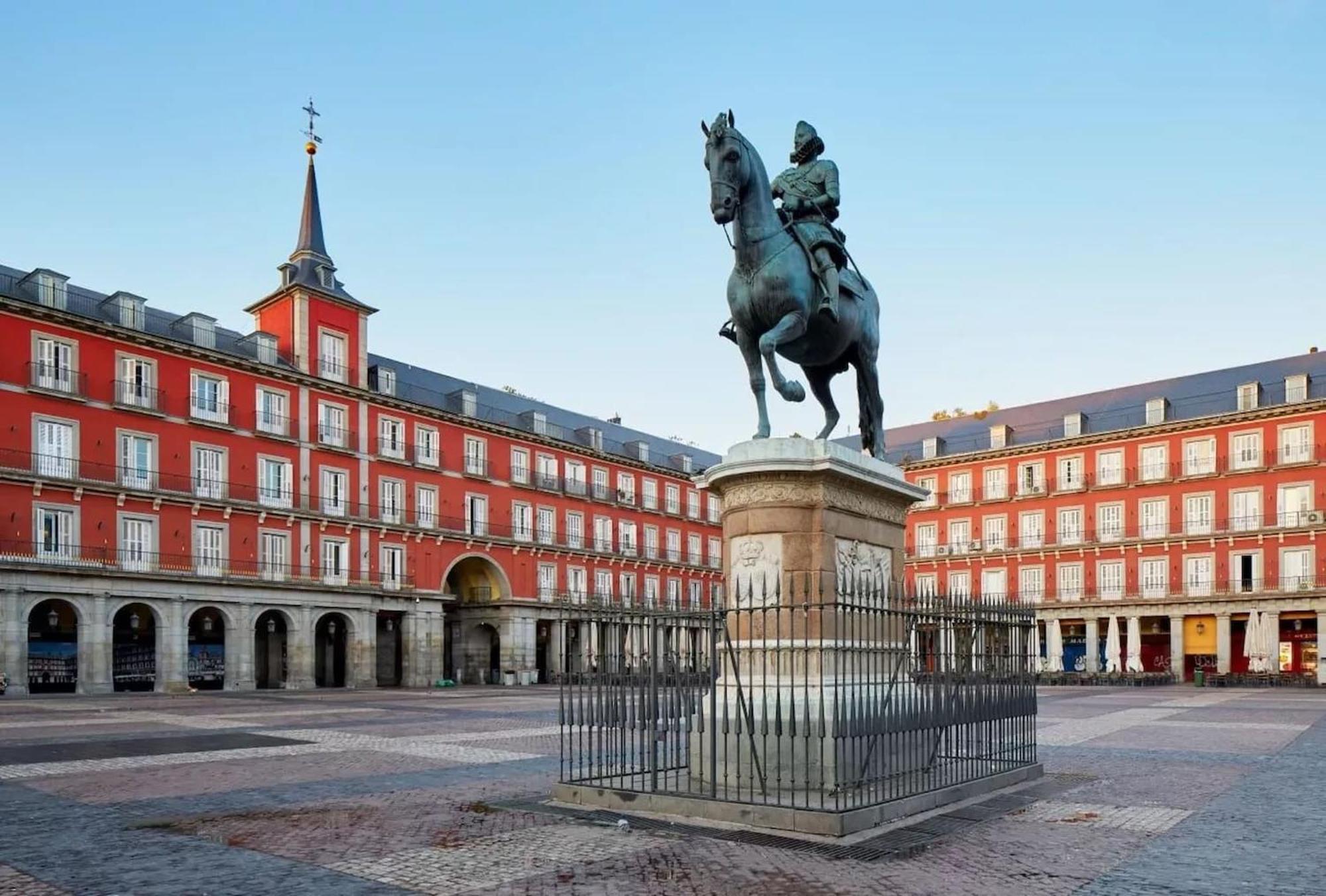 Apartamentos Day Madrid San Antonio Centro Gran Via Sol Malasana Zewnętrze zdjęcie